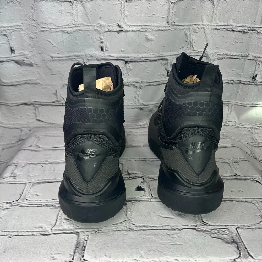 Nike Men's Air Wild Mid Triple Black Sneaker-Boot Size 10.5